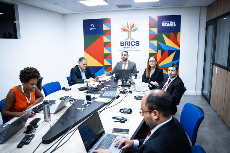 Brics discute parceria para desenvolvimento industrial, inovação e cooperação tecnológica
